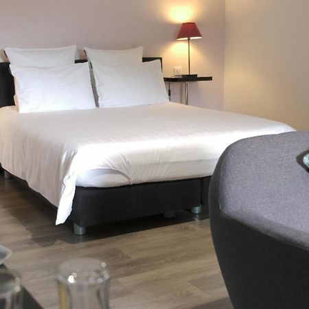 Les Chambres Lauryvan Saint-Junien Bagian luar foto
