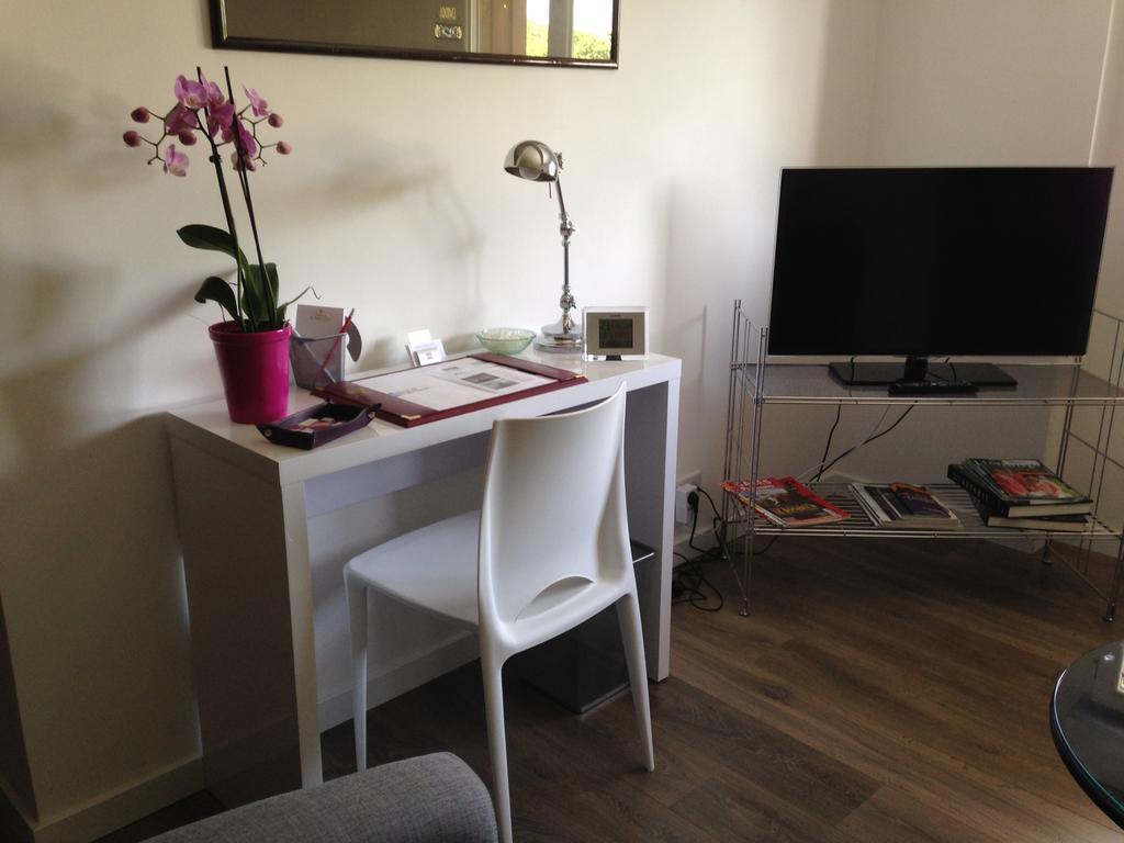 Les Chambres Lauryvan Saint-Junien Ruang foto